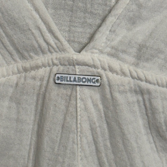 Billabong Girl On The Run Romper White/Cream - Size XS - Picture 7 of 16